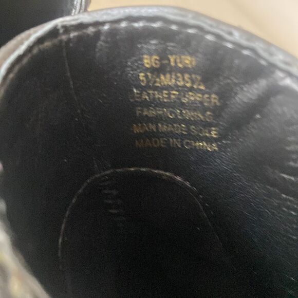 BCBGeneration Yuri Women’s Black Leather Ankle Chelsea Pull On Boots Size 5.5M - Picture 7 of 14